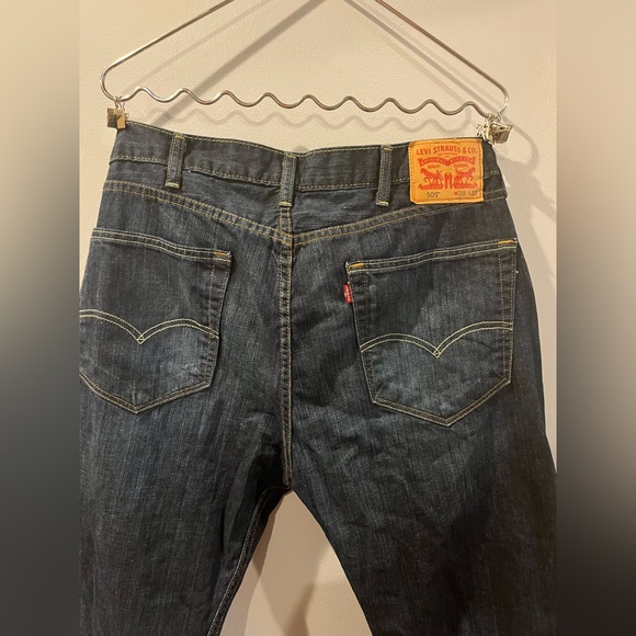 Levi’s Men’s 505 Regular Fit Dark Blue Jeans 38x32 - Picture 4 of 5